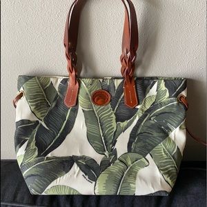 dooney and bourke palm leaf bag